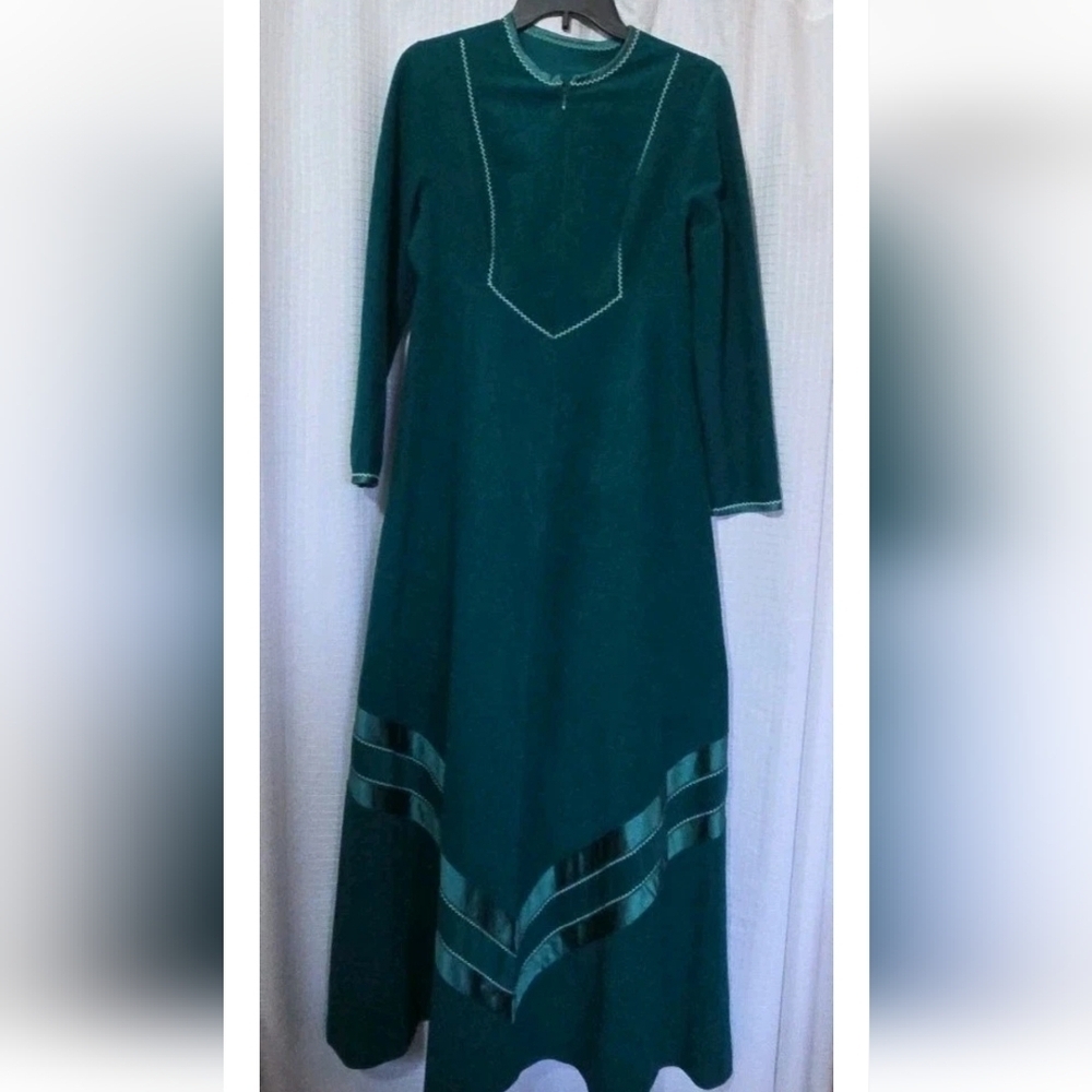 Vintage Vassarette Velour House Coat Robe 70s Size 13 Made In USA